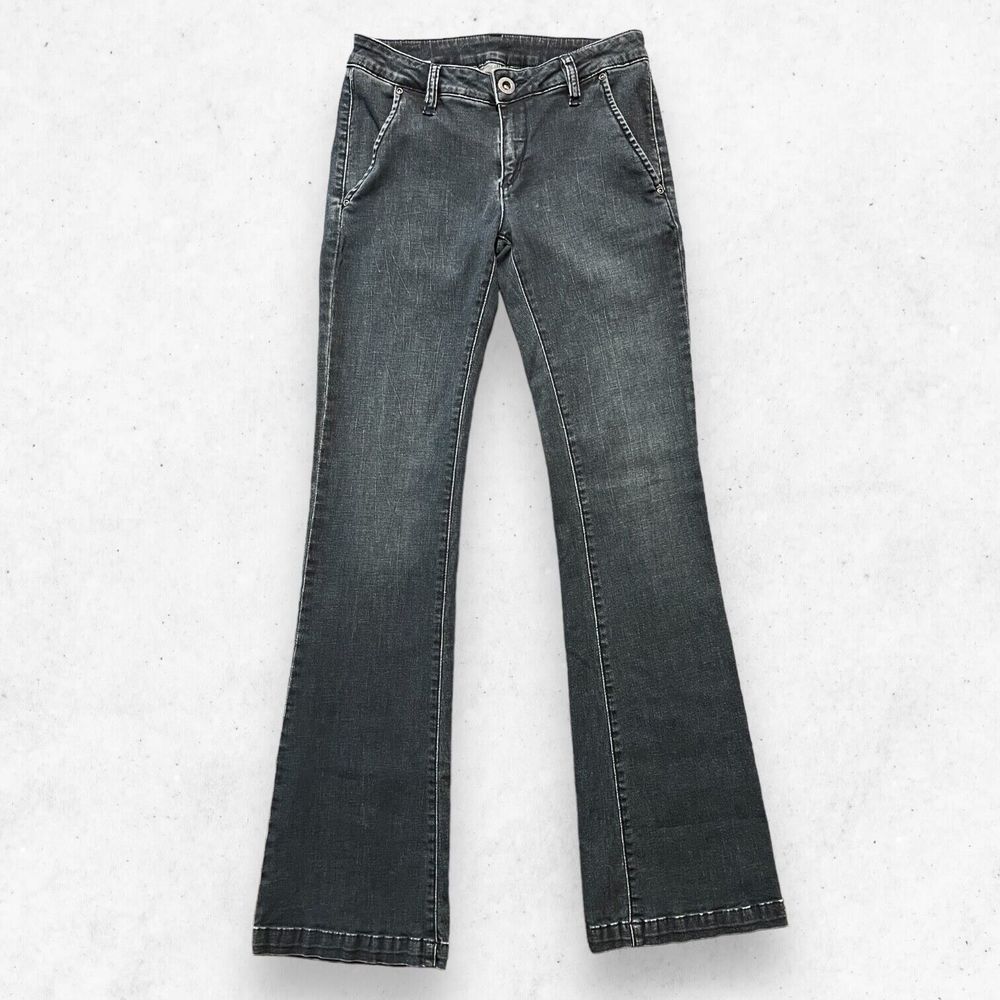 BCBGMaxAzria Jeans Women's‎ Size 25 Style Bella Low Rise Dark Wash Flared